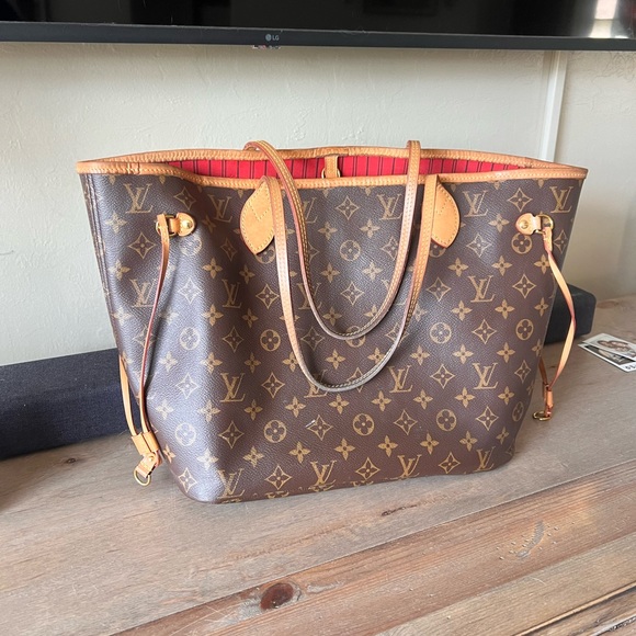 Louis Vuitton Neverfull MM - Picture 3 of 5